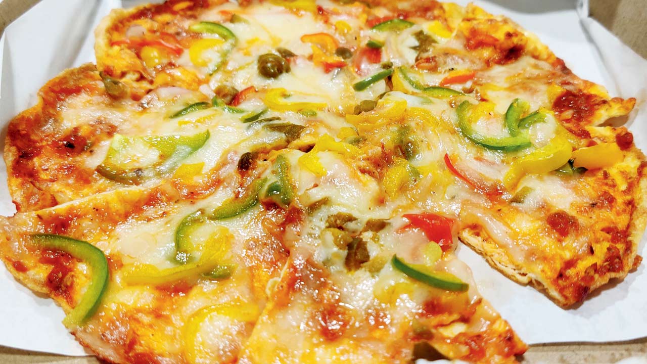 Pizza omelette
