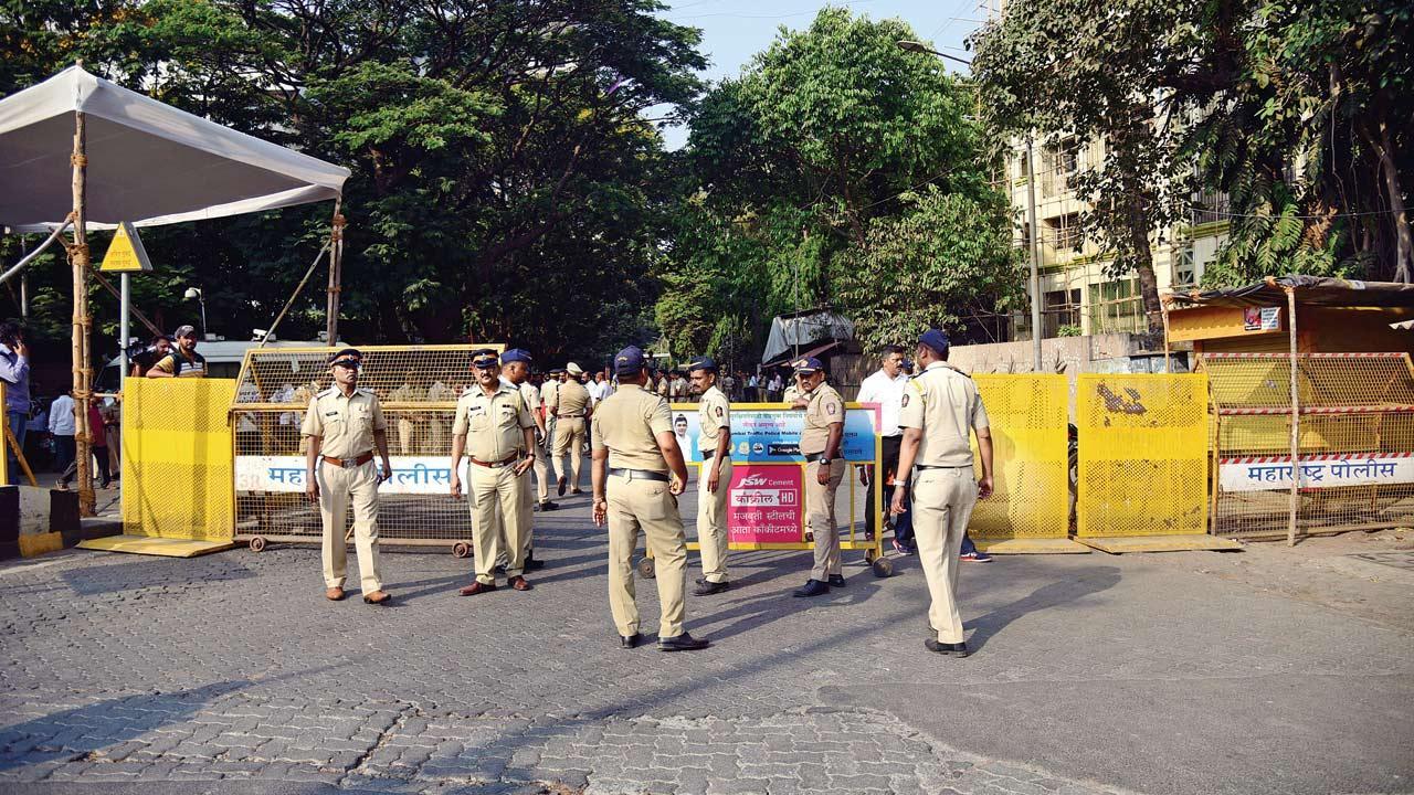 Mumbai: 8-hour shift for cops makes a comeback