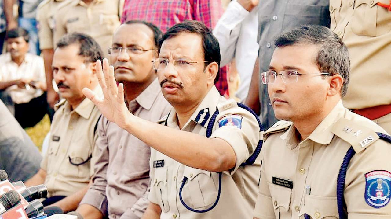 V C Sajjanar (in the centre) was Cyberabad police chief when the alleged encounter killings took place. Pic/PTI