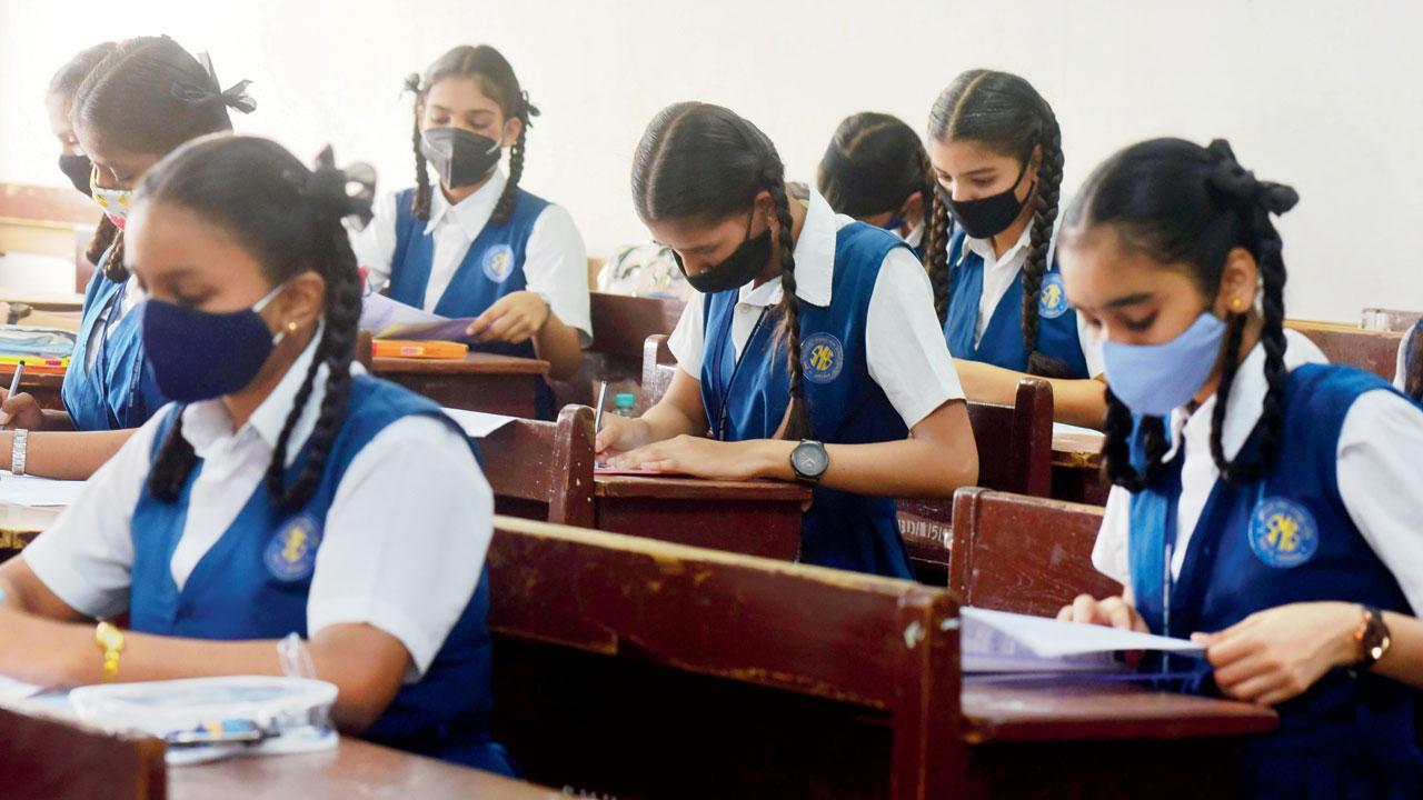 Stay alert: Health experts tell students, teachers amid rise in COVID-19, monkeypox cases
