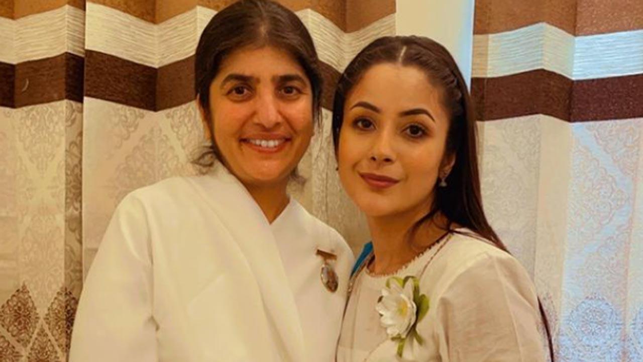 1280px x 720px - Shehnaaz Gill shares picture with Brahma Kumari Shivani, mentions her as  'soulsister'