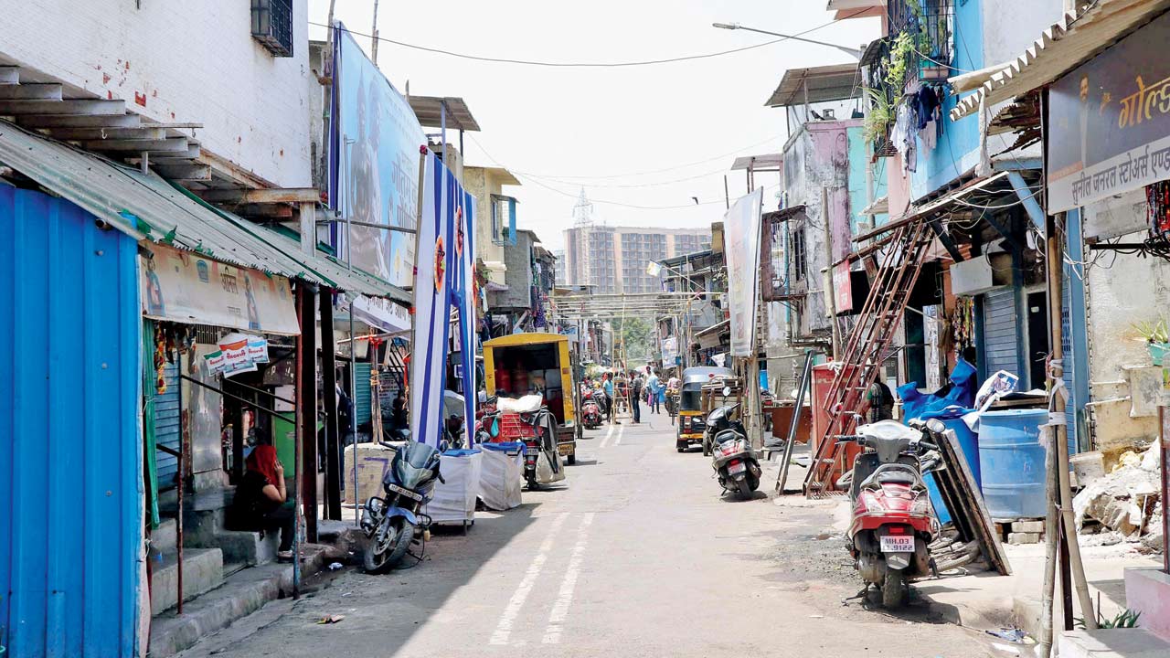 Siddharth Colony has 3,500 hutments housing over 20,000 residents, most of whom belong to lower middle-class families