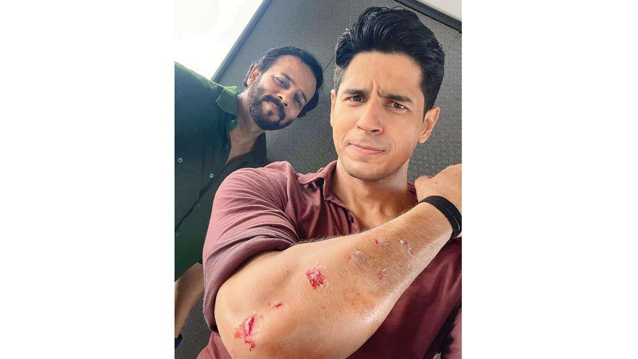 Sidharth Malhotra gets bruises while filming action sequences with Rohit Shetty in Goa