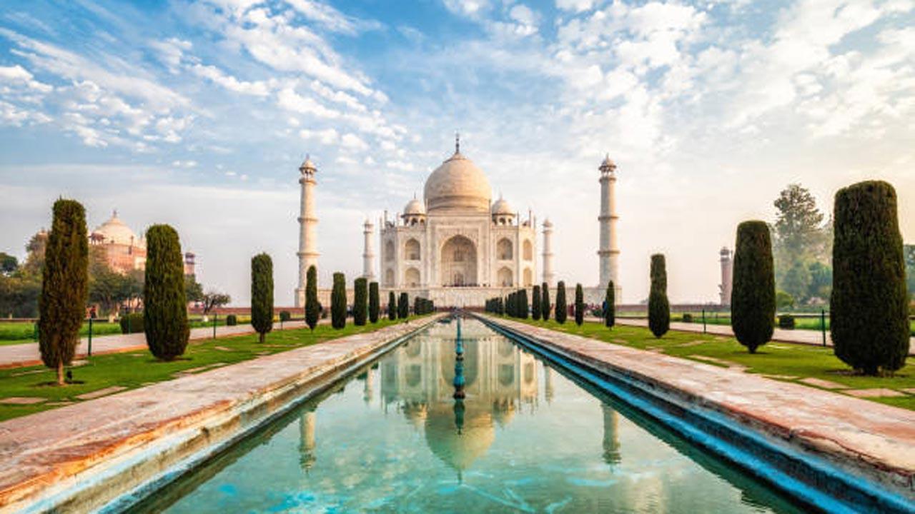 Petitioner claims Centre denied information for closing 22 rooms in Taj Mahal