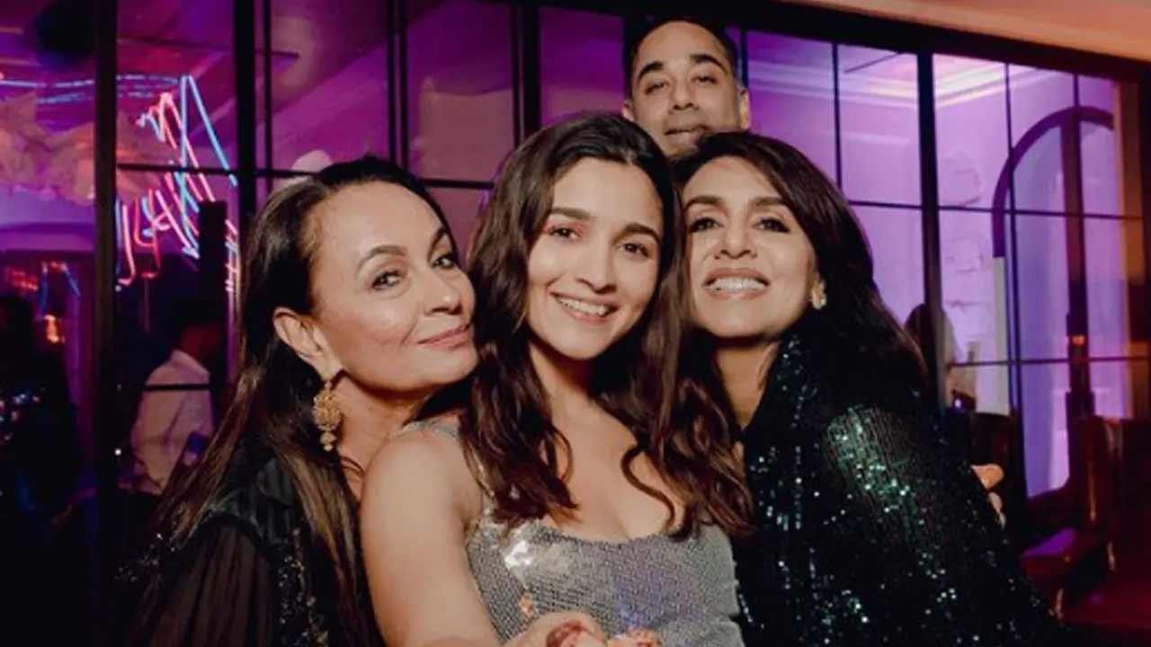 Alia Bhatt wishes her 'Beautiful' mothers Soni Razdan, Neetu Kapoor on Mother's Day
