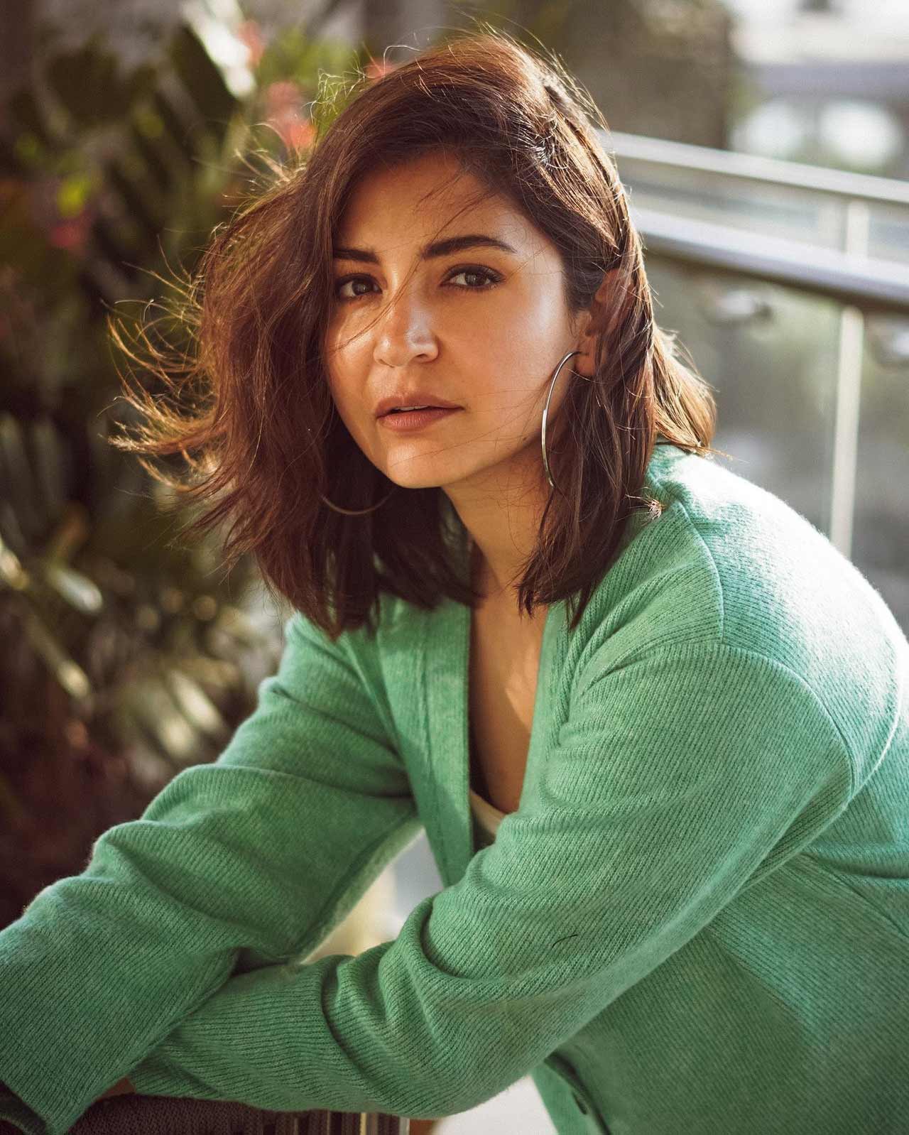 Anushka Sharma completed her graduation in Bangalore before moving to Mumbai to pursue her modelling career.
