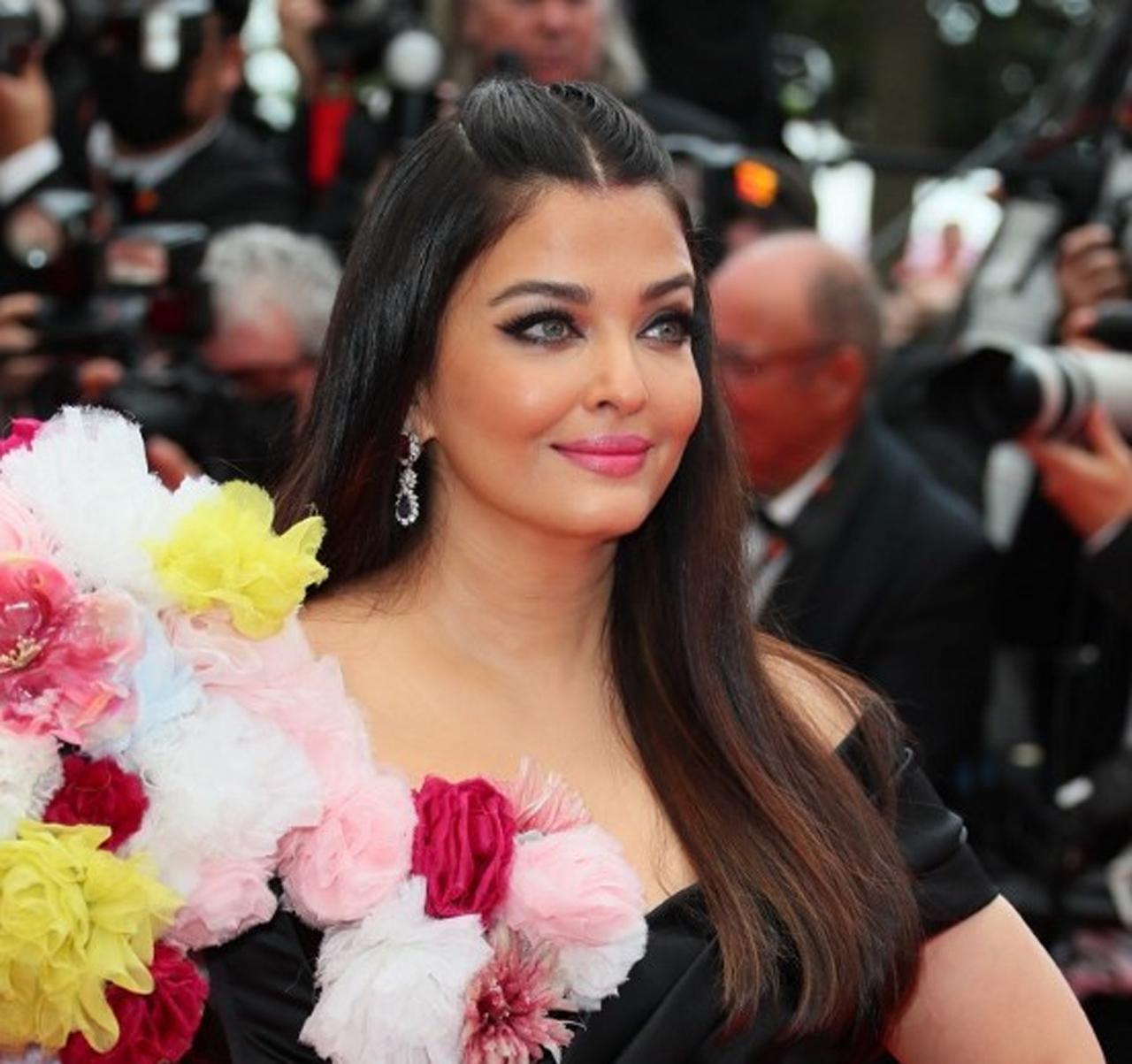 Aishwarya Rai Bachchan turns heads in floral gown at Cannes 2022 Red Carpet  - Articles