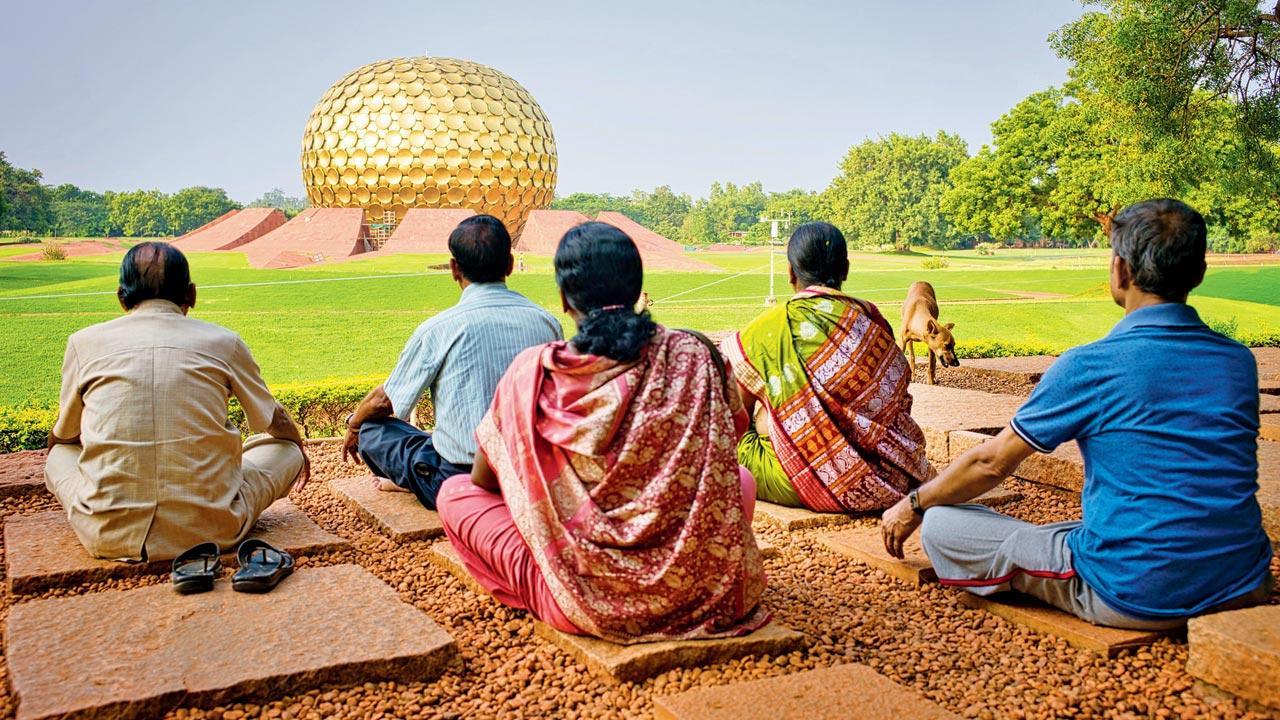 Onde fica Auroville ? Como se chega lá ?