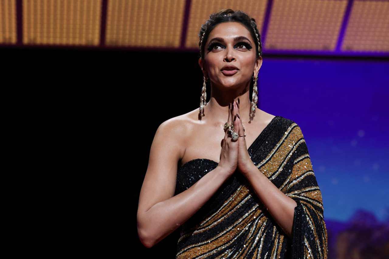 Sabyasachi Mukherjee wrote, 