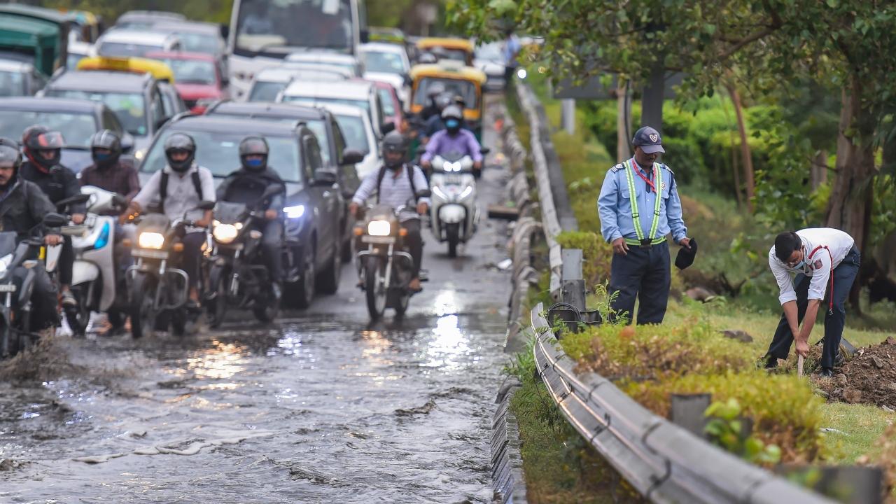 Delhi faces power outage, waterlogging, flight delays amid rain, thunderstorms