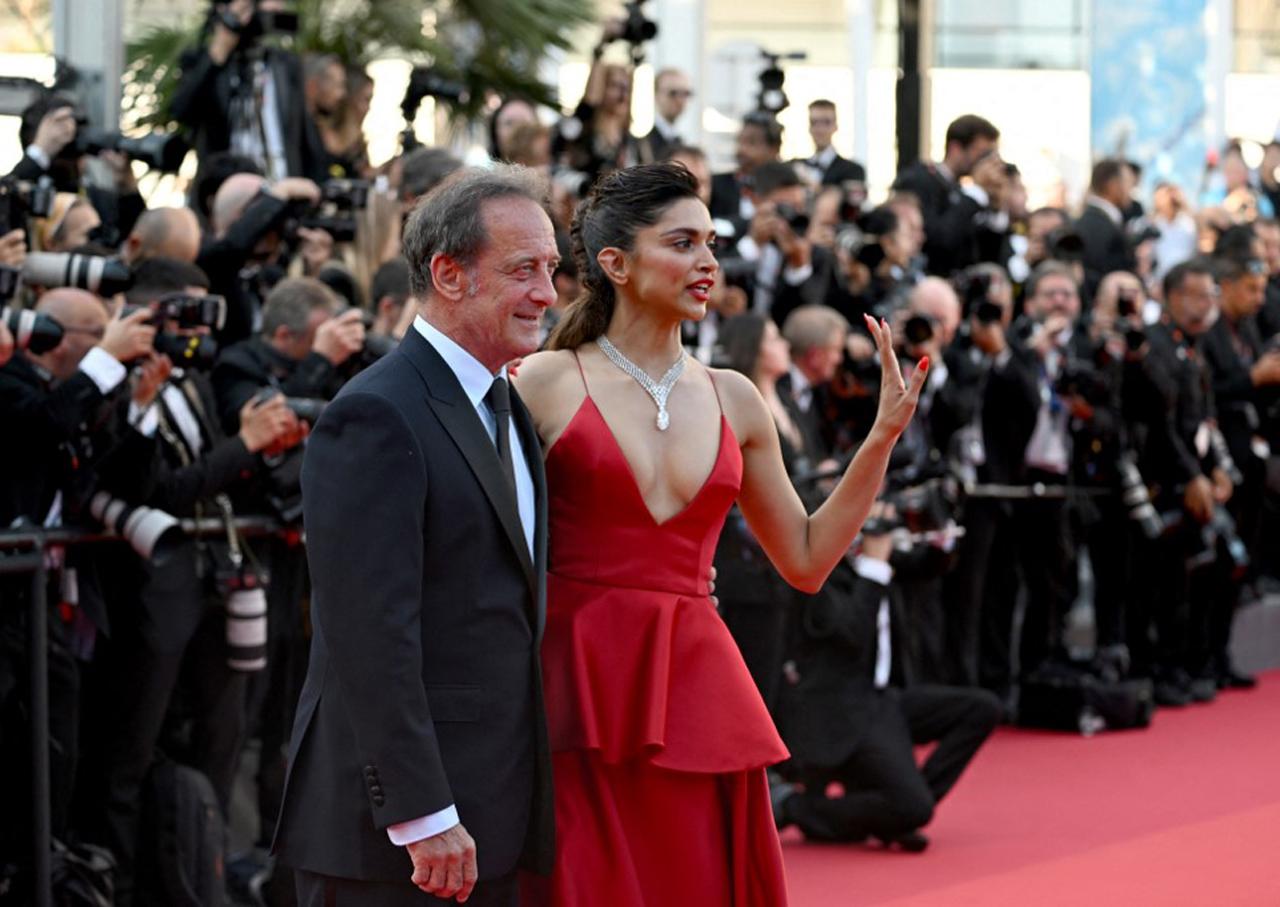 Earlier on Day 2, during the inauguration of the India pavilion at Cannes 2022 on Wednesday, the actor had donned a formal black outfit. There she spoke about how Indian cinema has come a long way. Here, in this picture, President of the Jury of the 75th Cannes Film Festival Vincent Lindon and Jury Member Deepika Padukone attend the screening of 