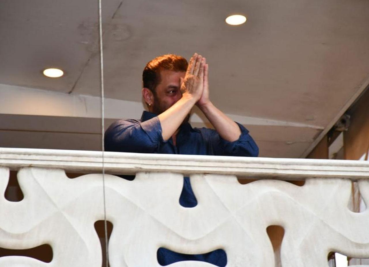 Salman Khan, Pooja Hegde, Aayush Sharma and Venkatesh starrer Kabhi Eid Kabhi Diwali, is set to go on the floors earlier than expected this month! A source from the team reveals, “The film's team was initially to start shoot by mid-May but the project is now going on floors on May 10.
