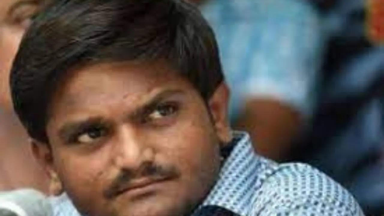 Gujarat Patidar leader Hardik Patel quits Congress, writes scathing letter to Sonia Gandhi on party's state of affairs