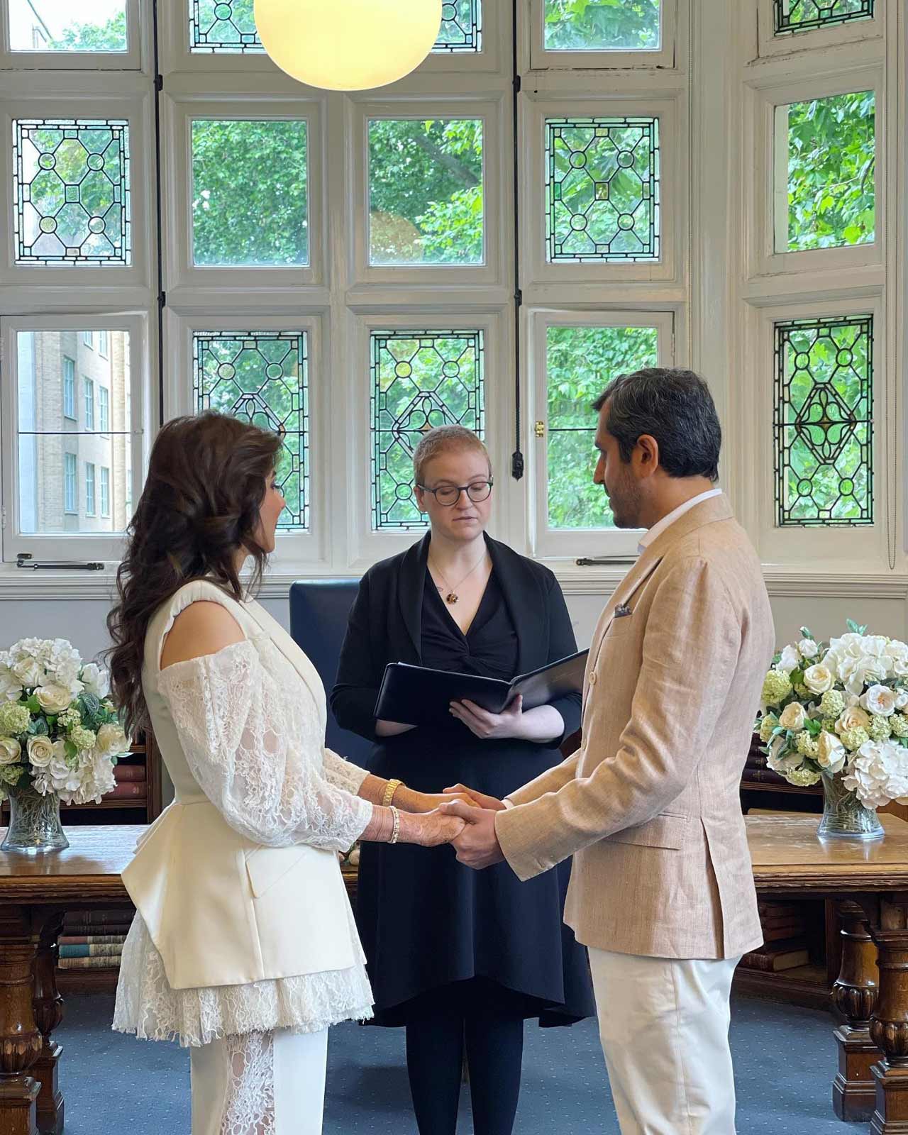 Indian singer Kanika Kapoor, who recently got married to her long term beau Gautam Hathiramani, in London again took her wedding vows with him in a church marriage and dropped some beautiful pics from the ceremony, on her social media account, on Sunday.
