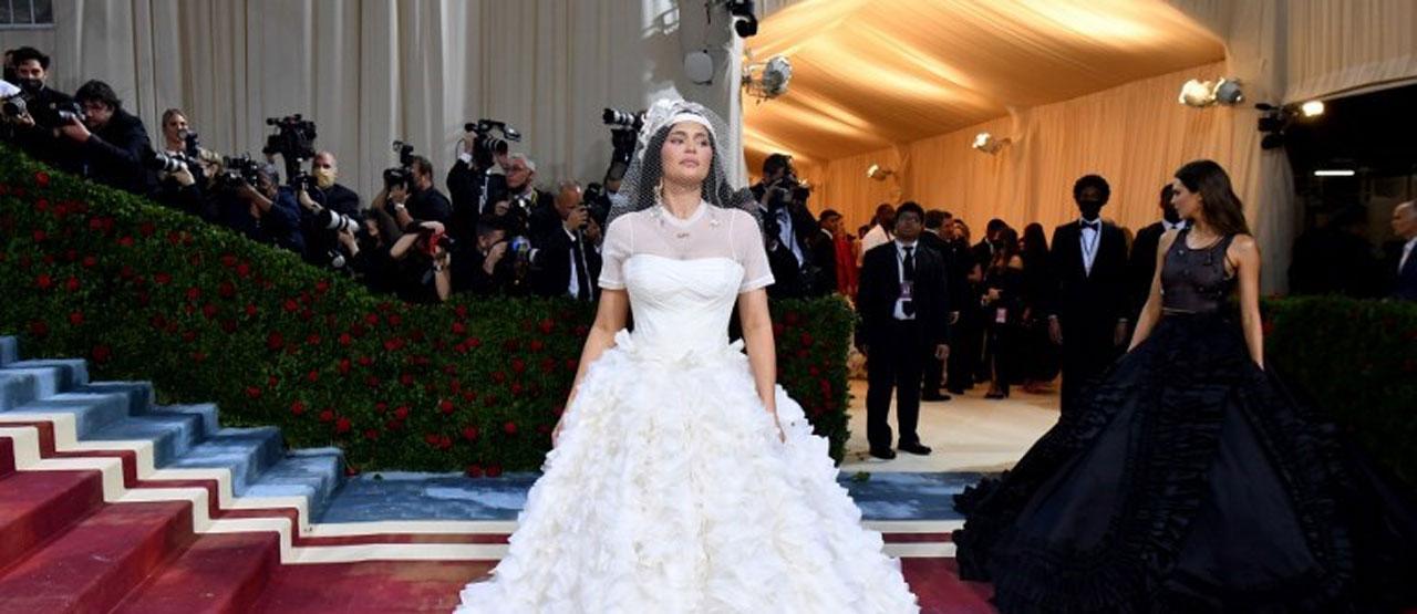 Kylie Jenner, the beauty mogul, was supposed to attend the Met Gala with American designer Virgil Abloh before it was postponed in 2020. Dolled up in an Off-White gown to honour Virgil, who died in 2021 after a two-year battle with cancer. Kylie caption her behind the scene Met Gala Instagram post, 