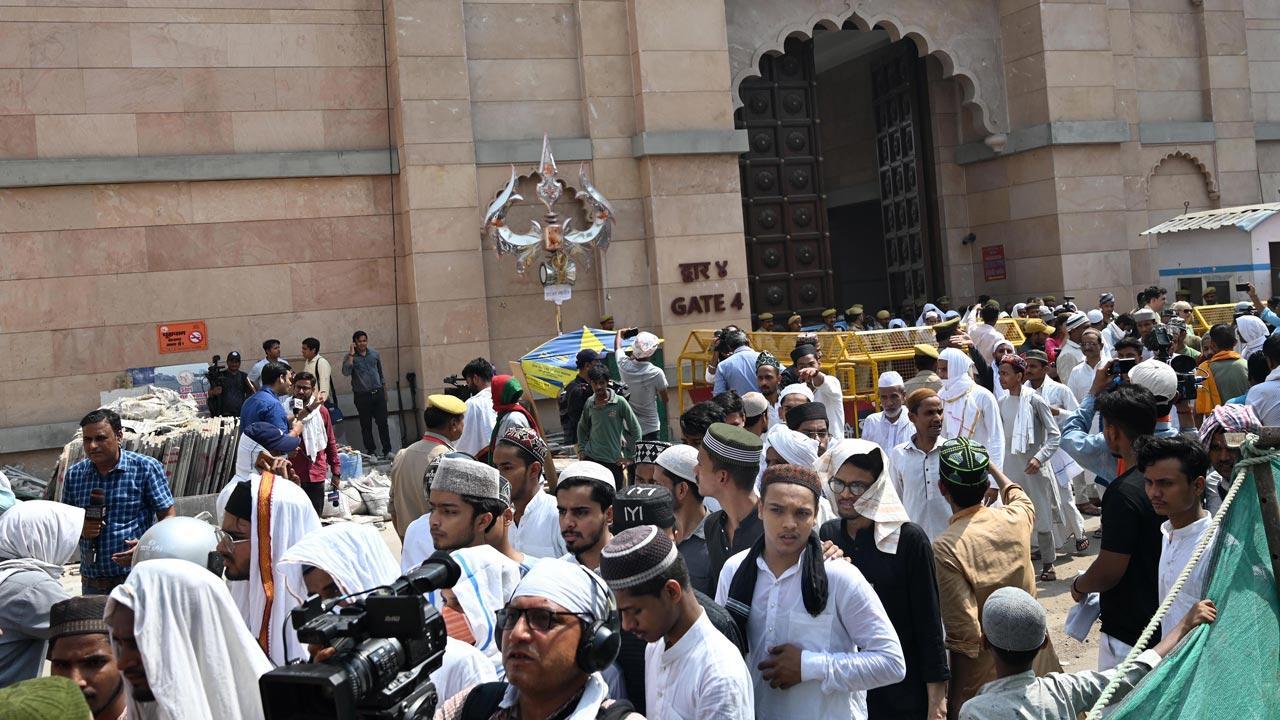 Videography survey resumes at Gyanvapi mosque