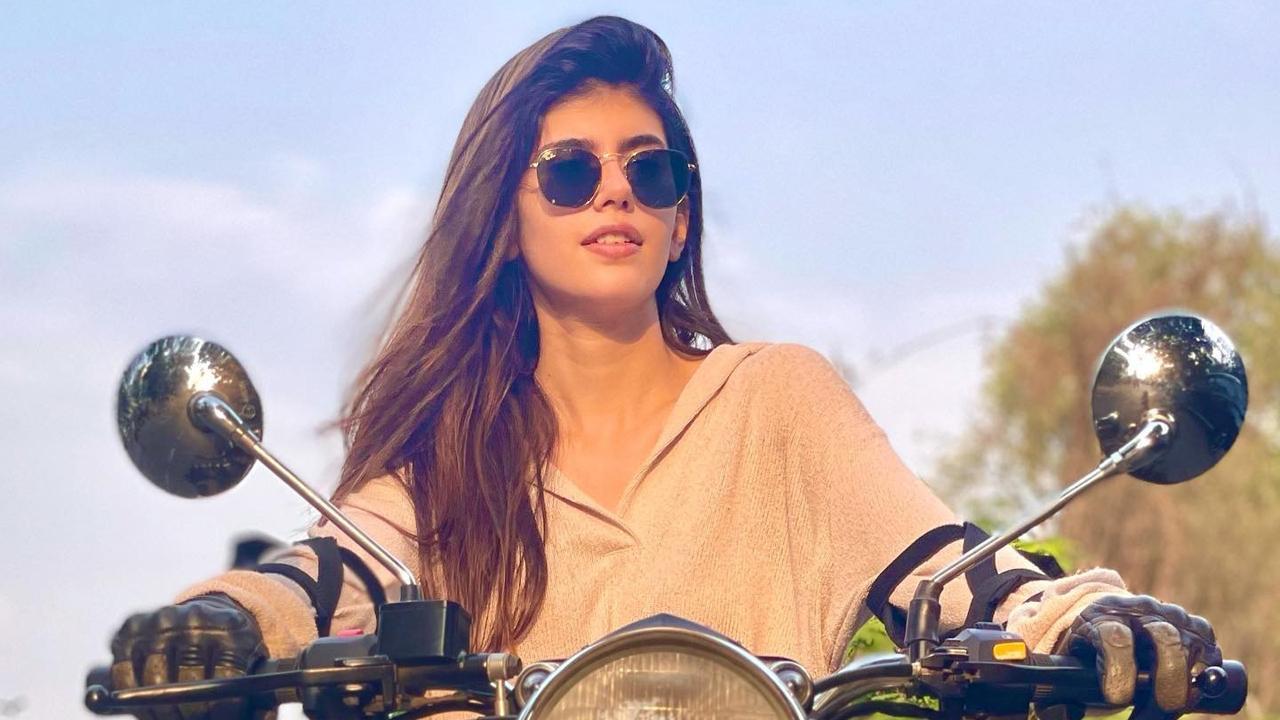 Sanjana Sanghi learns to ride a bike for her next film 'Dhak Dhak'