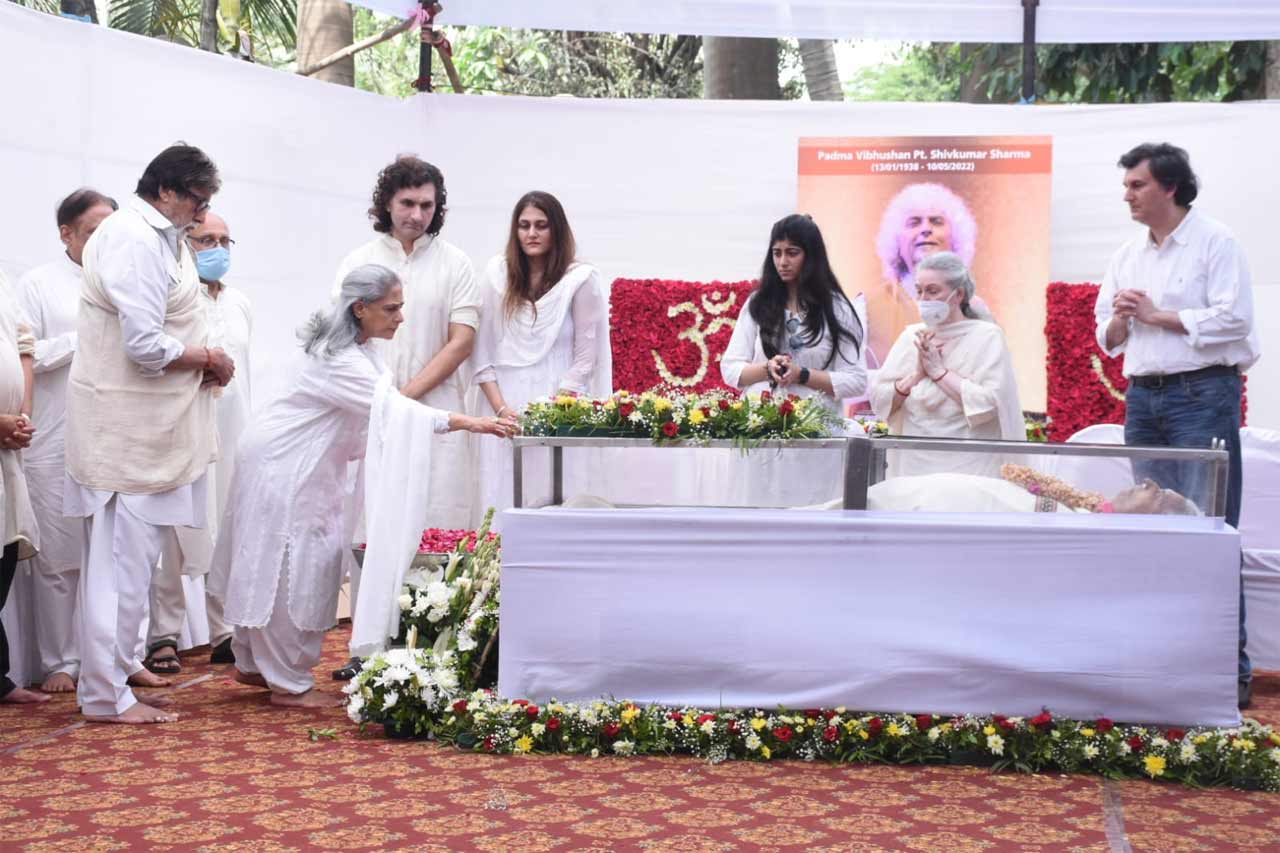 Top composers, singers and other personalities from the world of music have mourned the passing away of Sharma, terming it as the 