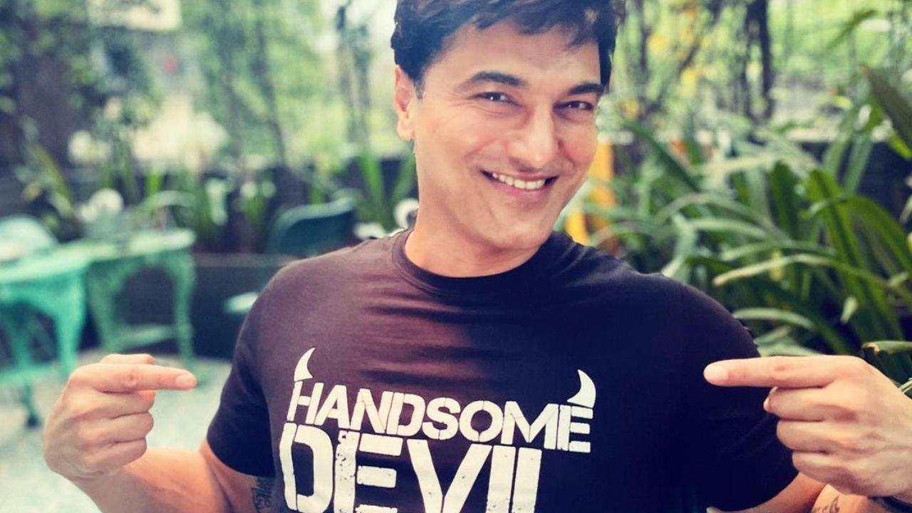Cricketer-actor Salil Ankola took to social media and posted a smiling photo of Siddhaanth with the caption, ‘Gone too soon. Rest in peace my friend @_siddhaanth. No words to express my grief”. His message was accompanied with a broken heart. 
