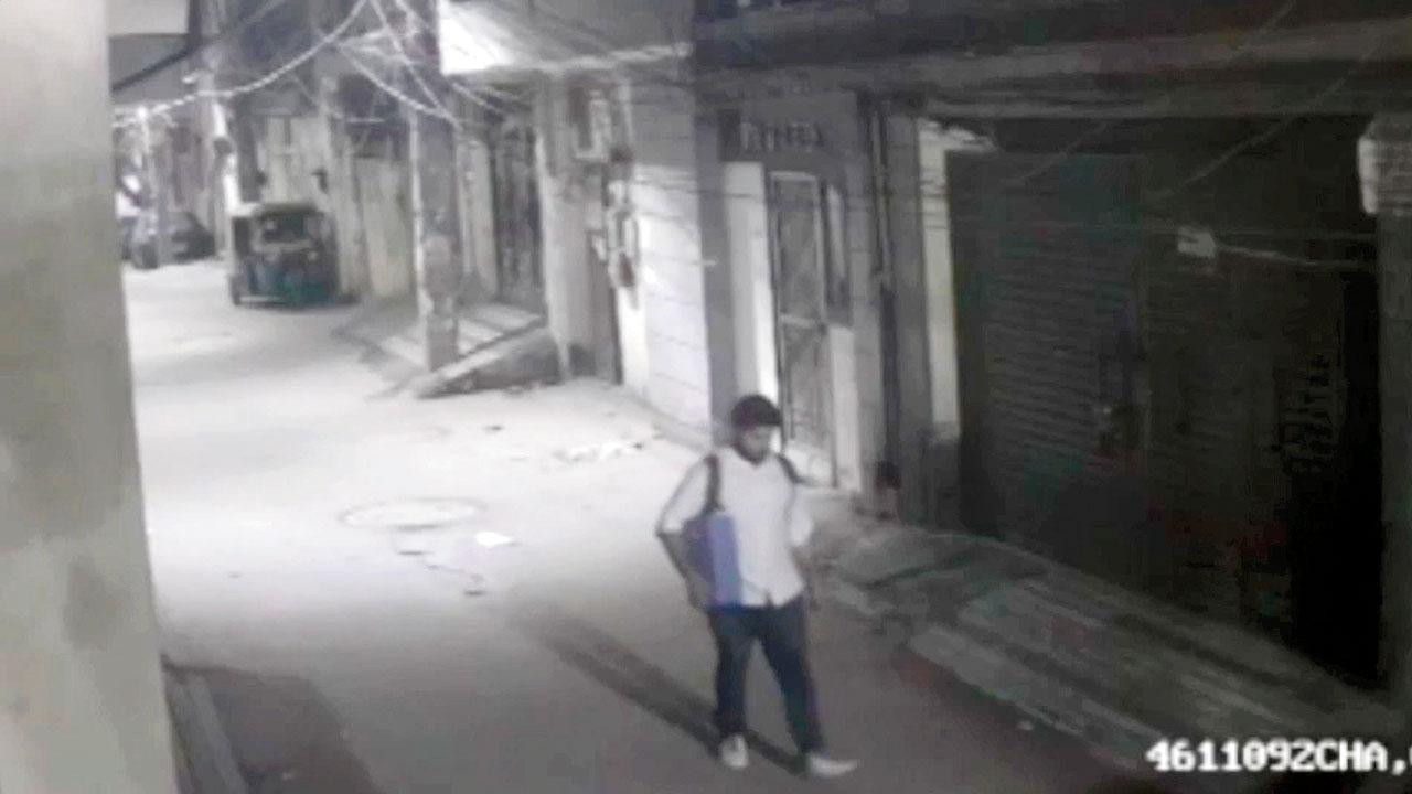 Shraddha Walkar murder case: CCTV captures Aftab Poonawalla walking with two bags