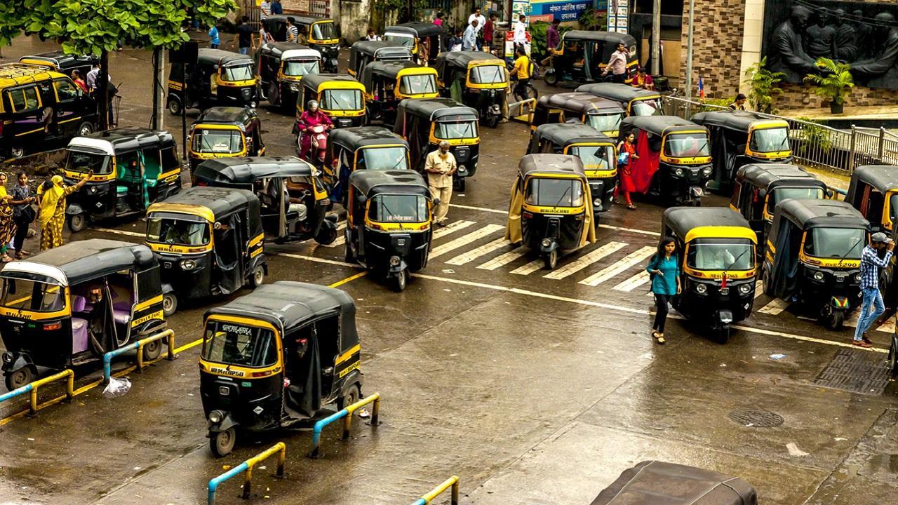 Mumbai: Auto rickshaw union allowed to certify meters; activists flag conflict of interest