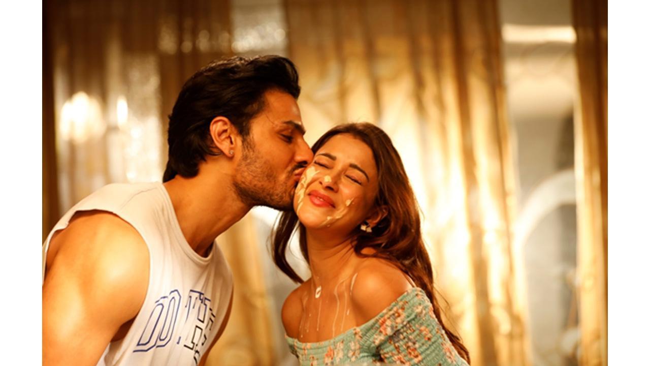 Only Vin Rana Xxx Video - Baba Beats' new music video features actors Nyrraa M Banerji and Vin Rana