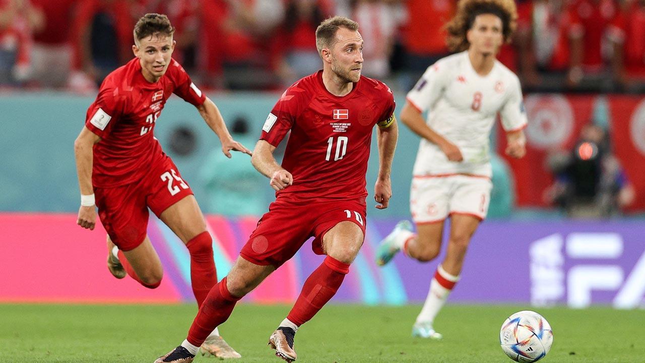 Tunisia hold Denmark 0-0
