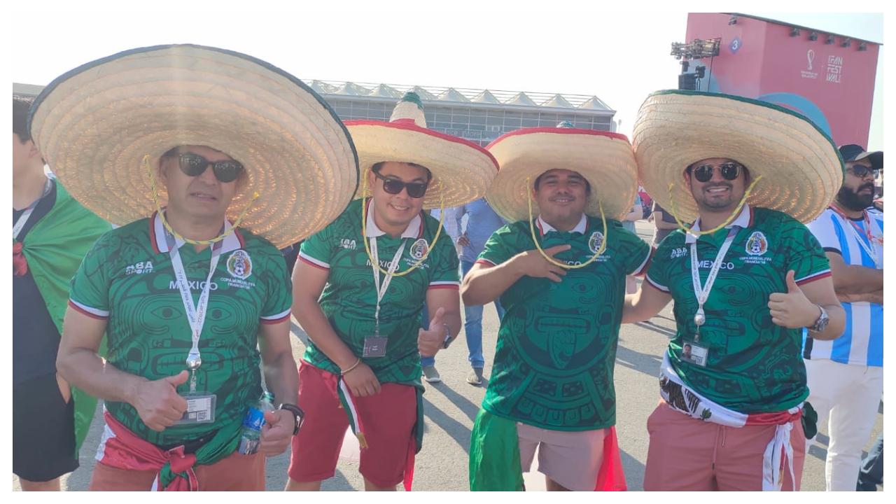 Mexicans having a sombrero of a time !