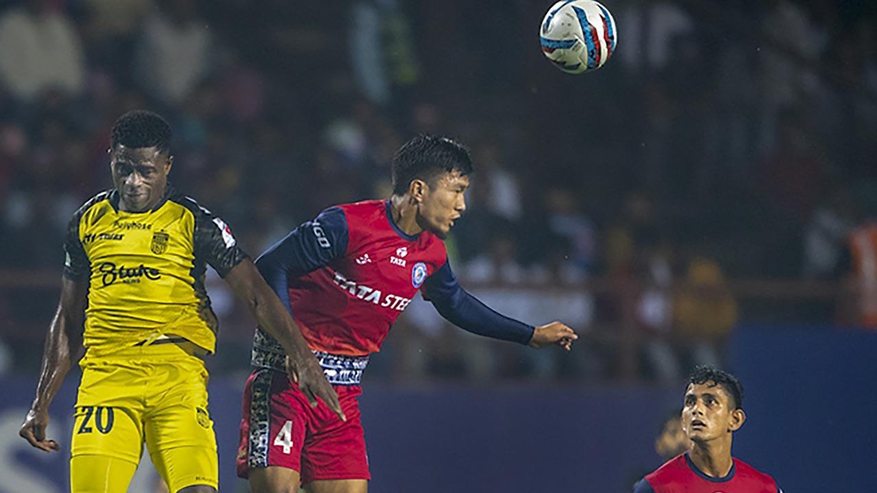 ISL: Defending Champions Hyderabad FC beat Jamshedpur FC to go the top of the table