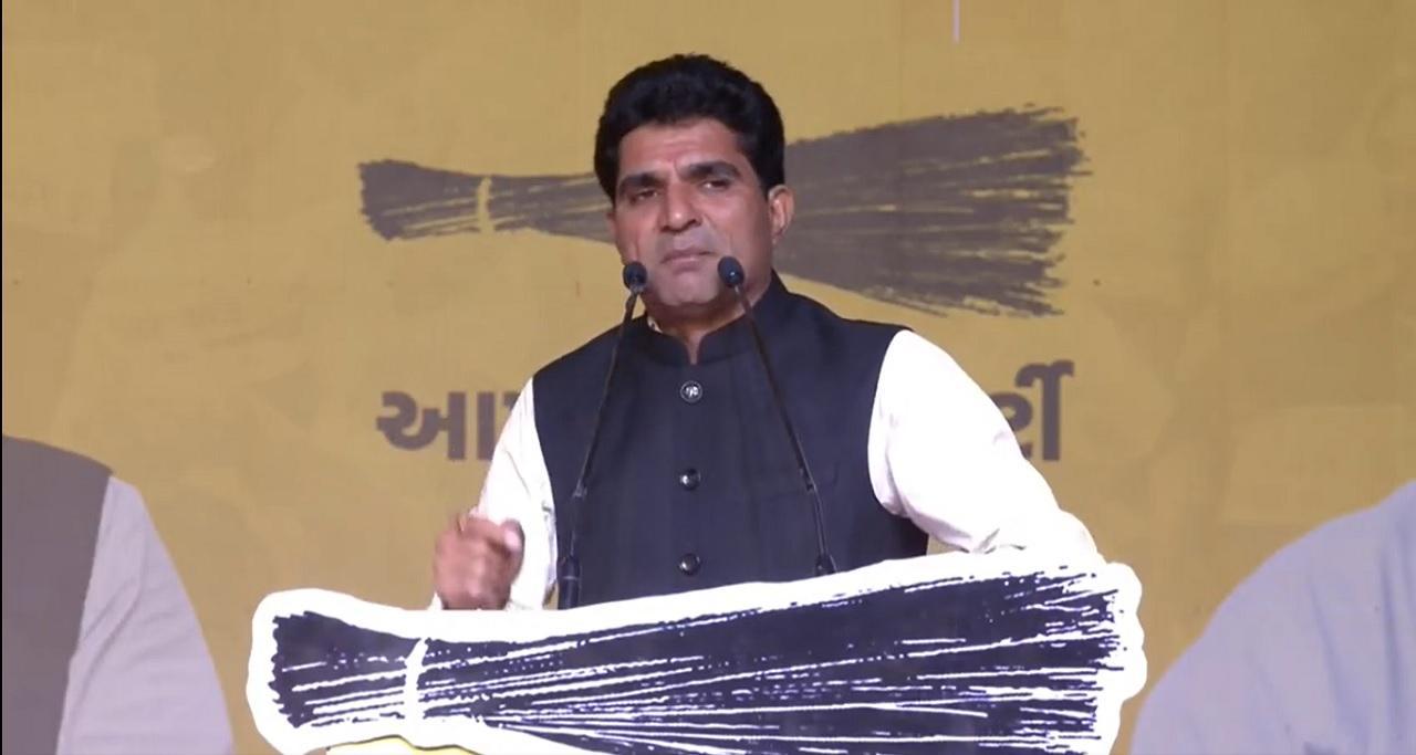 Gujarat elections 2022: Arvind Kejriwal names former TV anchor Isudan Gadhvi as CM candidate