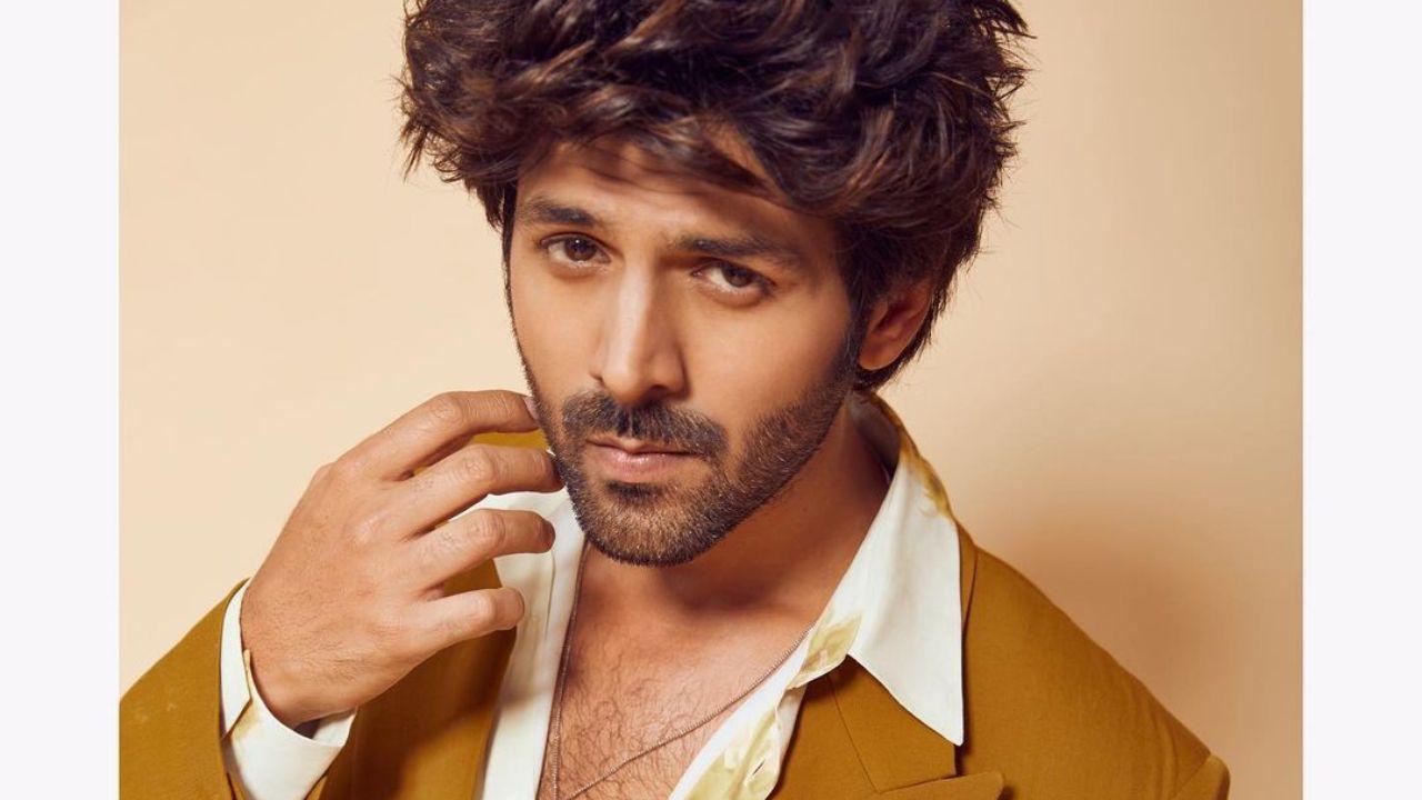 Did you know that Kartik Aaryan’s real name is NOT Kartik Aaryan. It is actually Kartik Tiwari! 