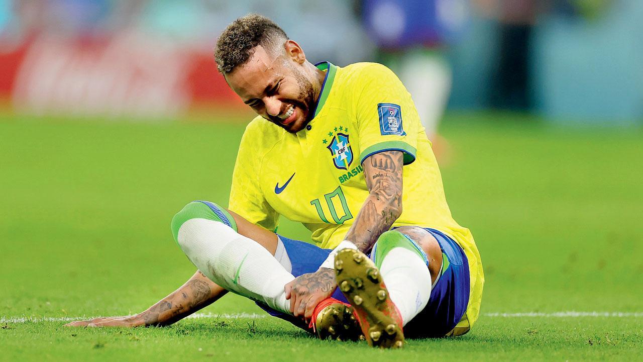 Neymar’s ankle wrangle!