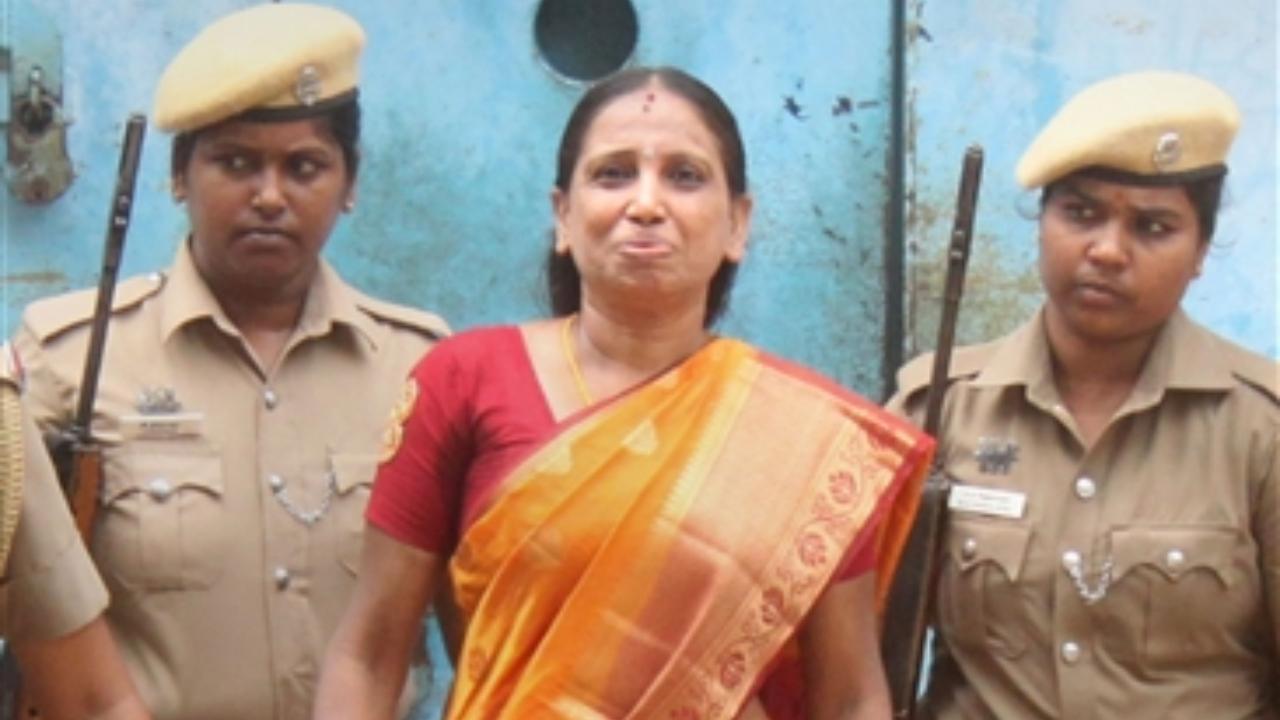 Nalini, four other convicts in the Rajiv Gandhi case walk out from Tamil Nadu prisons