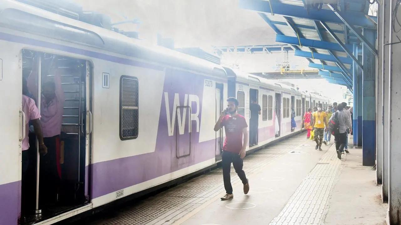 Mumbai: WR to convert 26 suburban services to 15-car from 12-car November 21