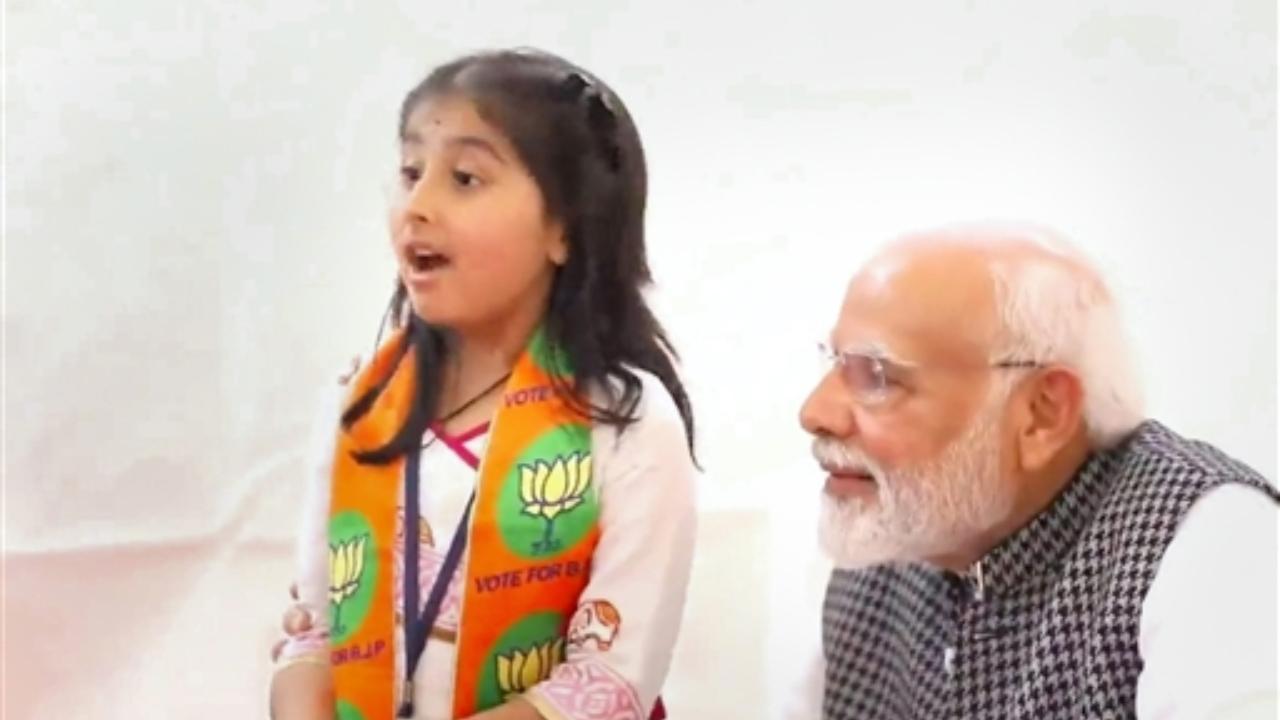 Congress alleges PM Modi used a child for Gujarat poll campaign, asks EC, NCPCR to take note