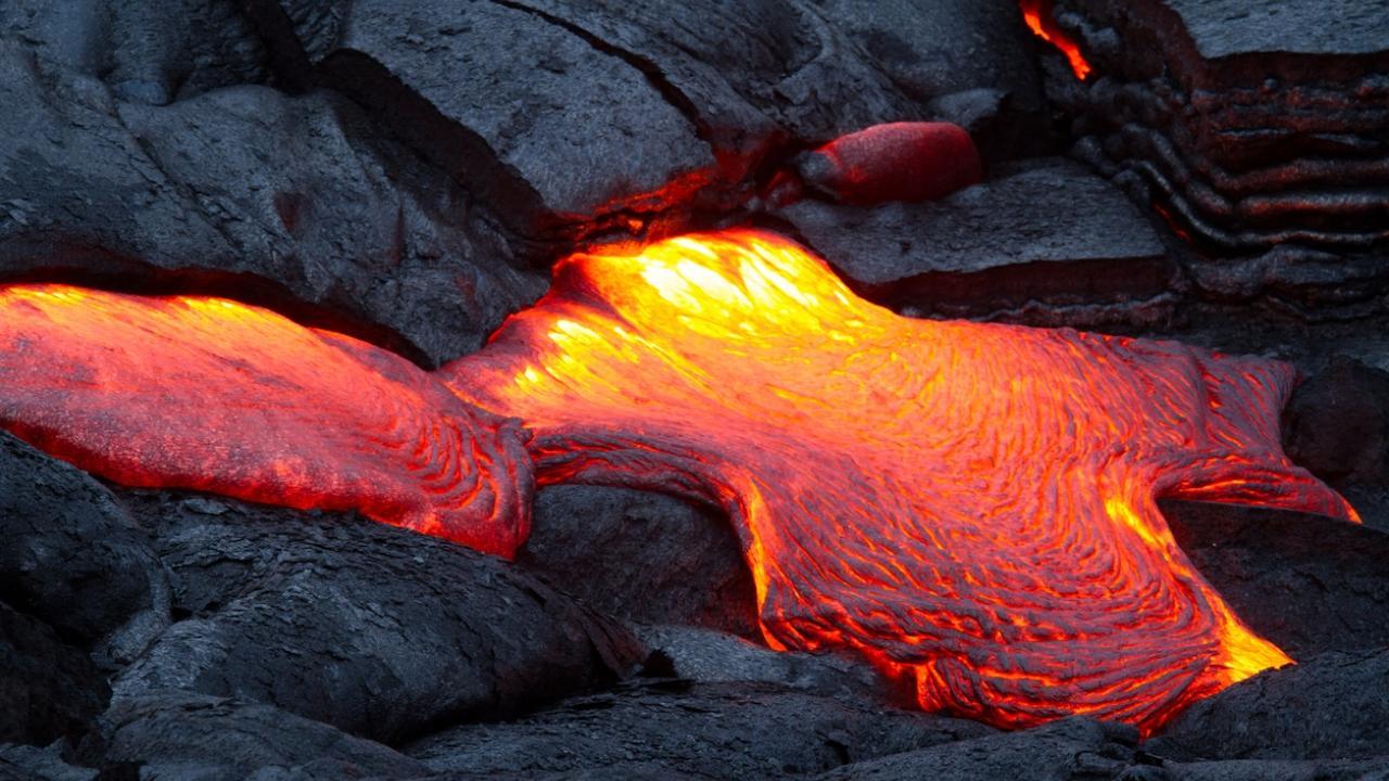 Hawaii's Mauna Loa starts to erupt, sending ash nearby