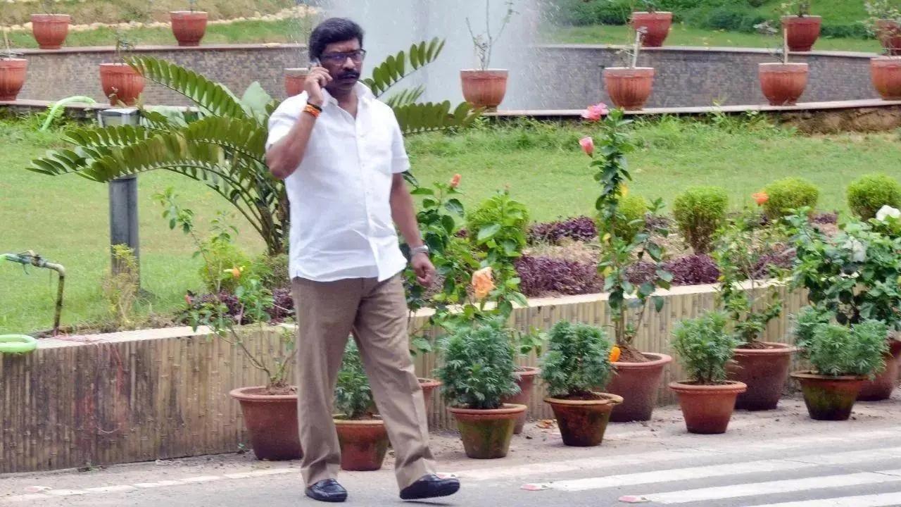 ED issues fresh summons to Jharkhand CM Hemant Soren for November 17