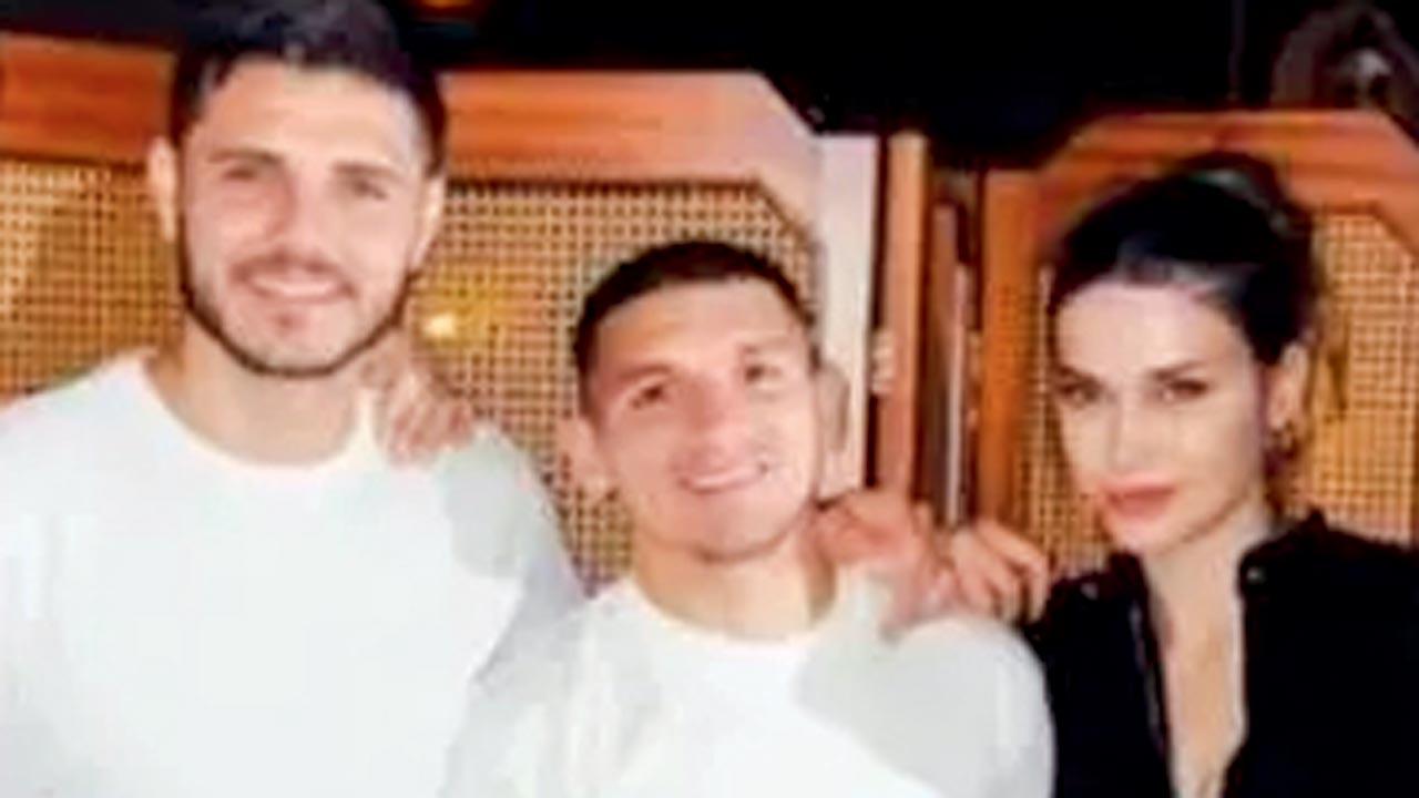 Icardi (left) and Ozkan