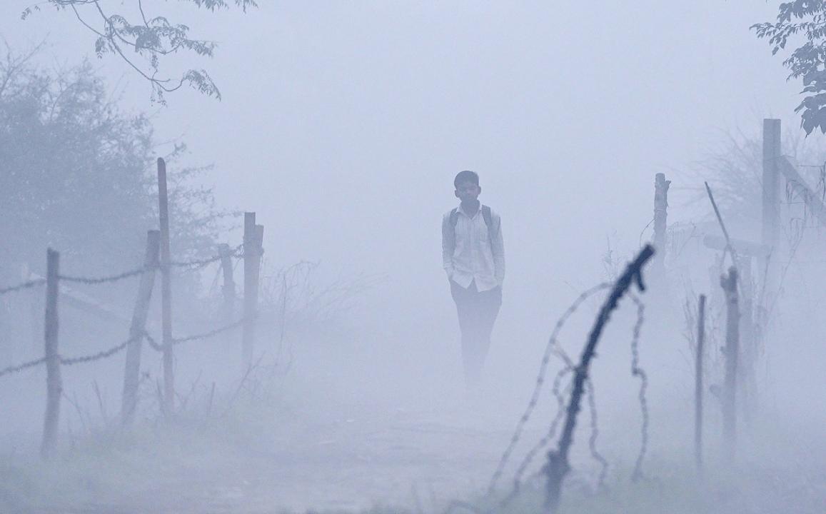 Light rain or drizzle likely in Delhi, air quality still 'very poor'