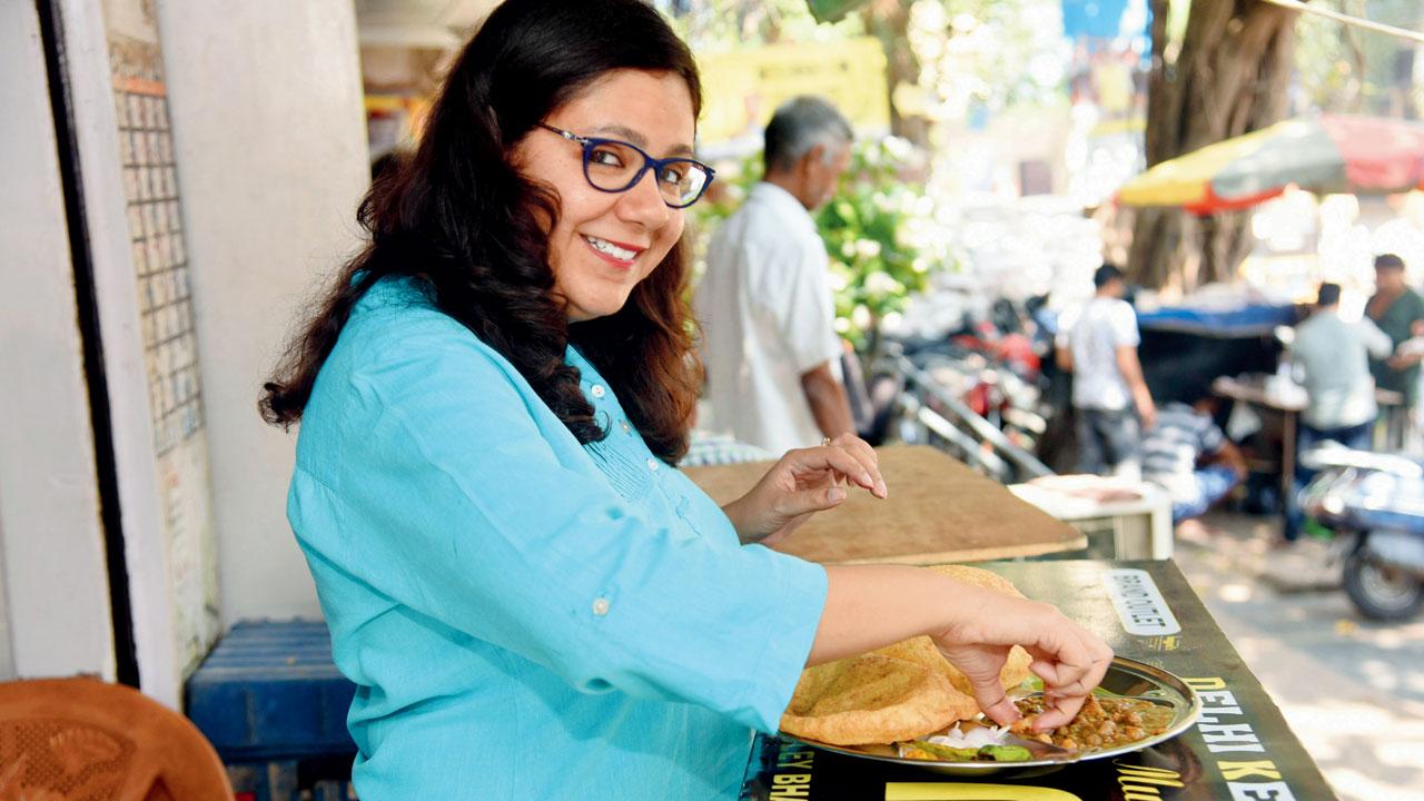 Delhi-based travel and food writer Pallavi Pasricha came along for a taste test to Delhi’s famous Nagpal’s chhole’s franchise in Khar 
