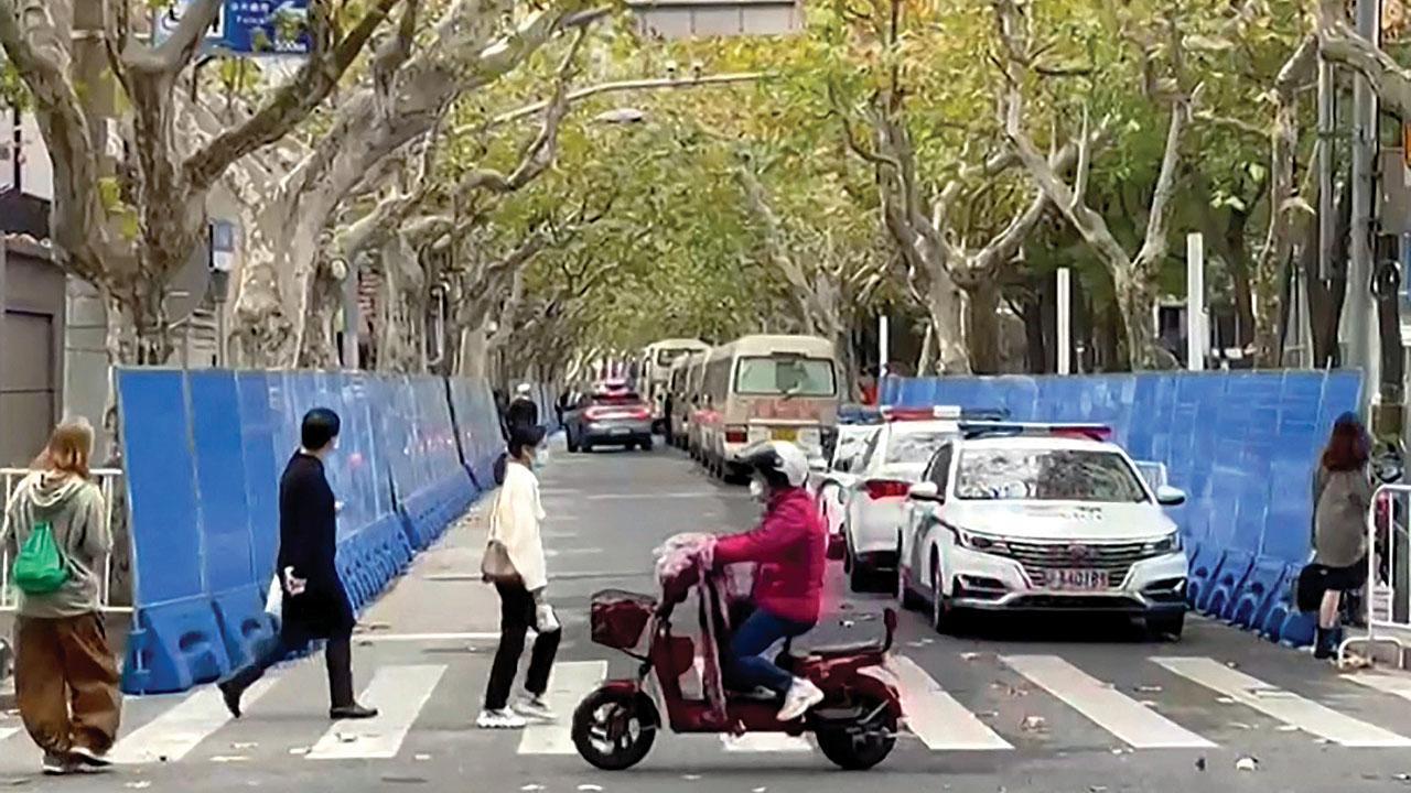 Strong police presence on Shanghai, Beijing streets