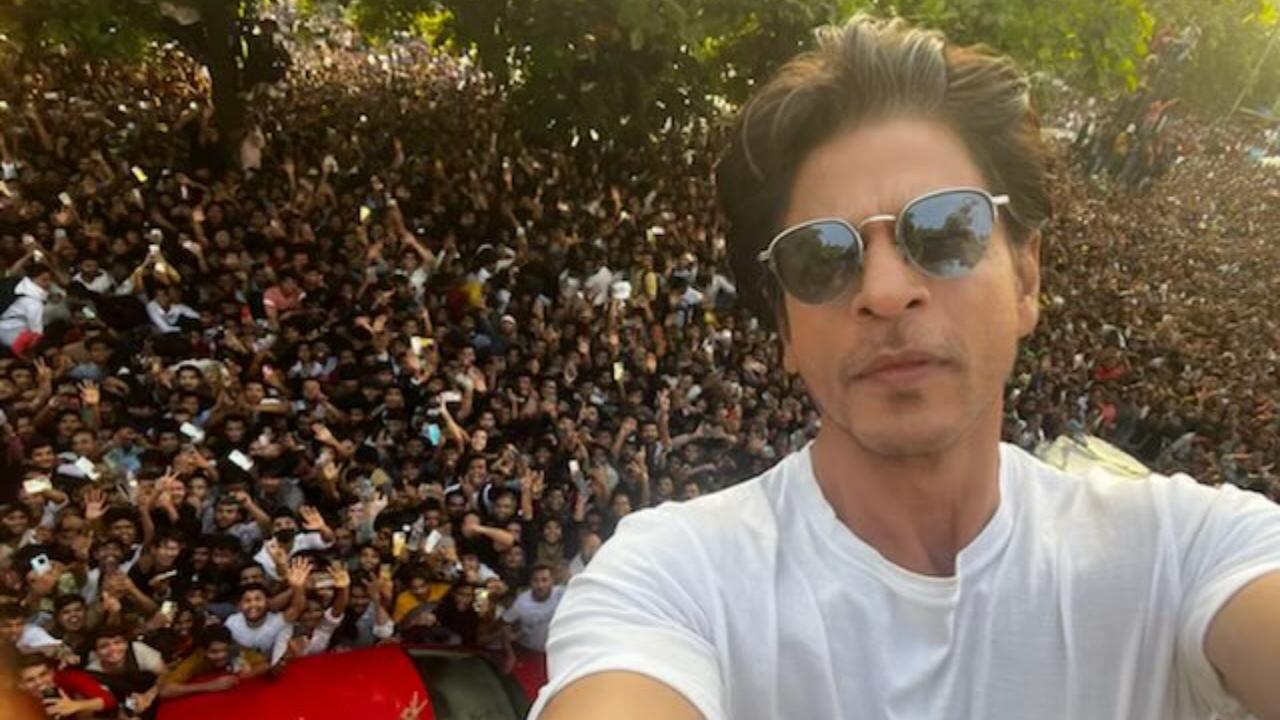 On Thursday, Khan took to his Twitter handle to give a glimpse of what the sea of love and admiration looks like from his eyes. Read full story here
