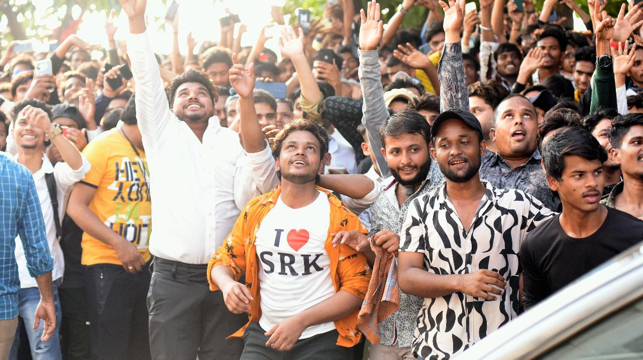 Shah Rukh Khan's birthday on November 2 is no less a festival for his legion of fans. The actor who turned 57 on Tuesday stepped out of his twice to greet his fans