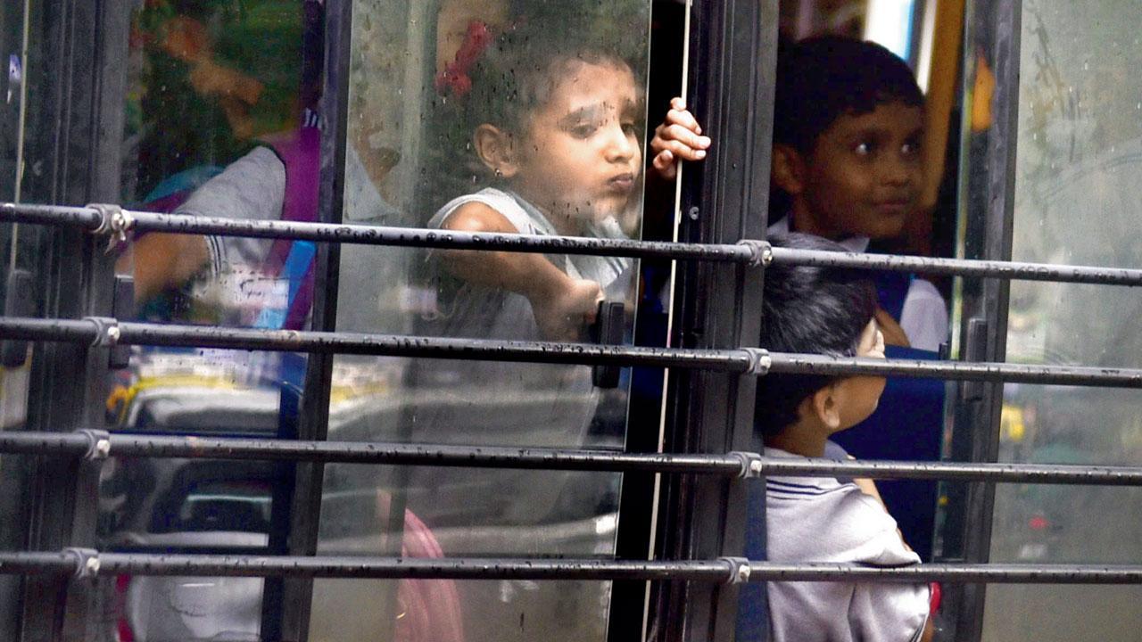 Mumbai: Caught in traffic, school buses seek change in timings