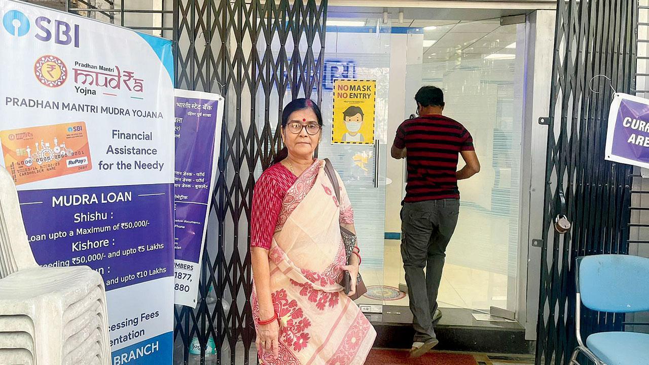 Just a month to go, many senior citizens don’t know of locker rule change