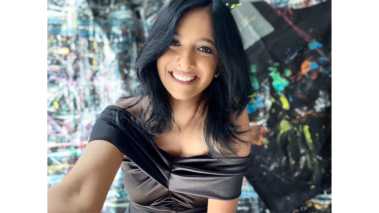 Acclaimed Abstract Artist, Shreena Patel Spills Beans About Her Portrait Being Featured In Front Of The Mayor Of London At Diwali