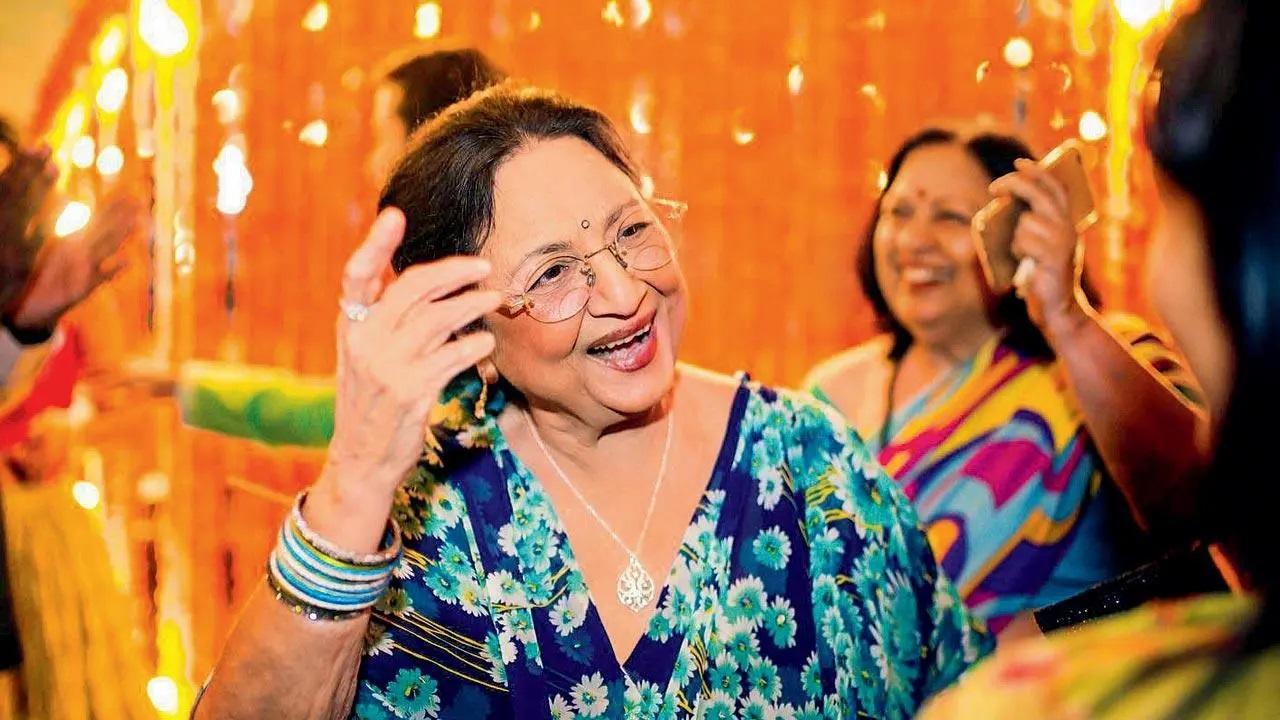 Hindi cinema has lost its smile. Veteran actor-television host Tabassum, whose association with the screen was as long as India’s Independence, has passed away. Tabassum died on Friday following a cardiac arrest. She was 78. Read full story here