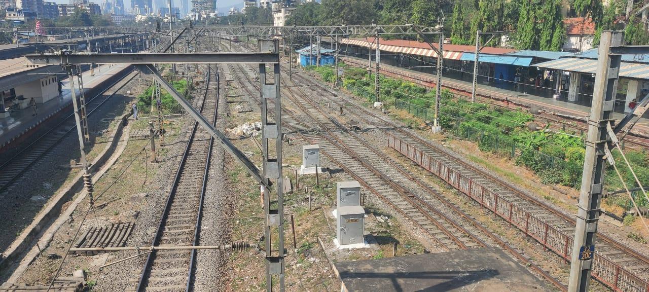 All six railway lines between CSMT-Masjid Bunder will remain closed for train traffic during the block which will start at 11 pm on November 19 and end at 2 am on November 21.