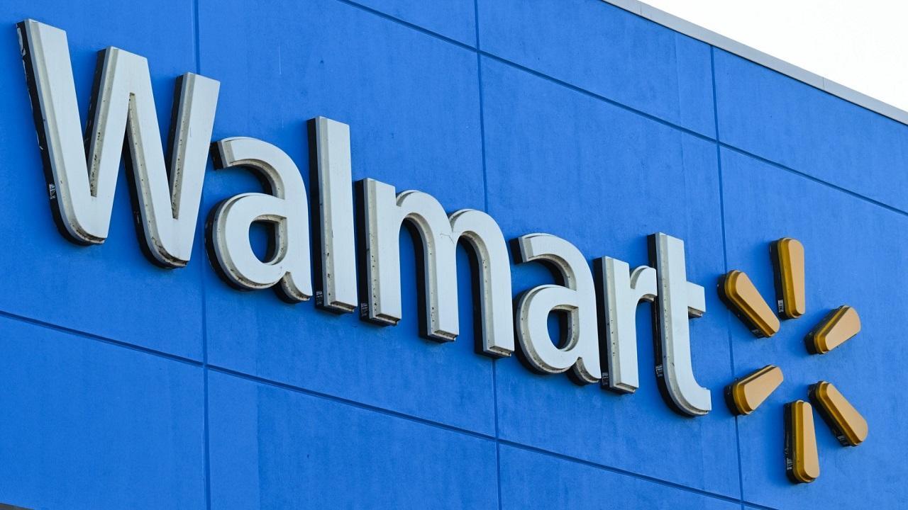 'Multiple fatalities' in mass shooting at Virginia Walmart store, gunman dead