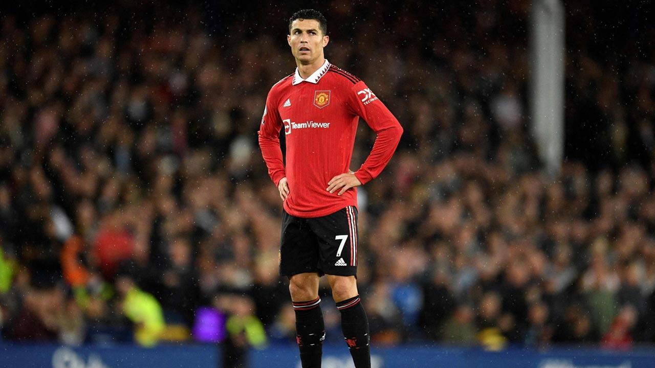 Cristiano Ronaldo to leave Manchester United with immediate effect, Cristiano  Ronaldo